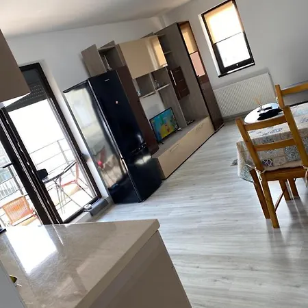 Apartament Yanis