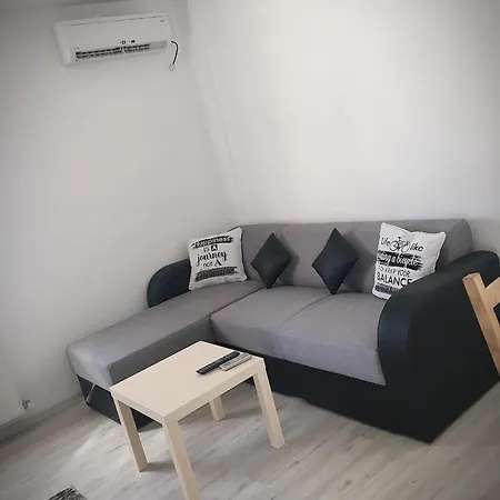 アパート Apartament Yanis *
